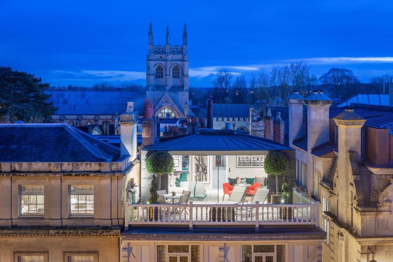 Hotel Old Bank 5*